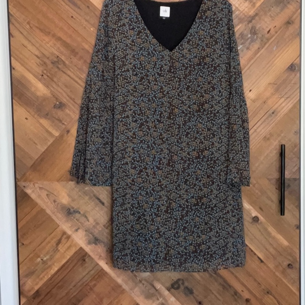 Cabi long sleeve lined dress with bell sleeves.